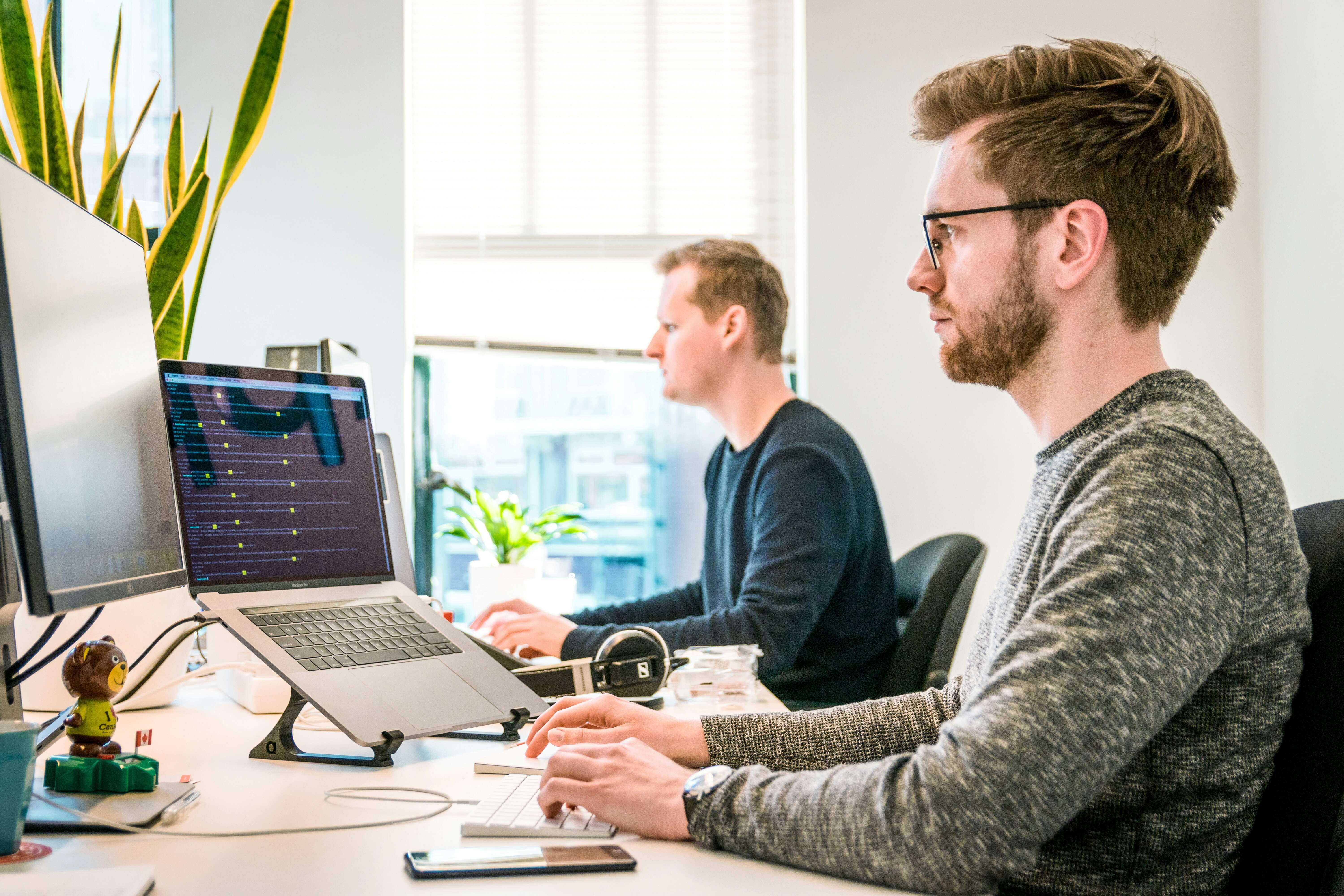cyber advisors technology business review  image shows two people 